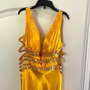 Yellow prom dress. Size 6. Worn one time for prom.